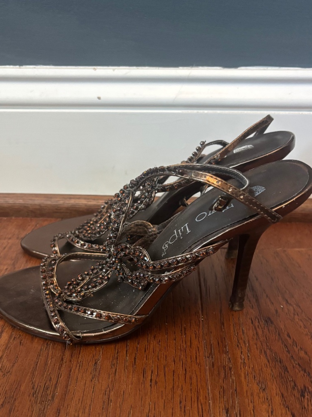 Bronze Two Lips Sandals with Rhinestone Embellishment - Picture 3 of 6